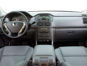 Honda Pilot interior, dash
